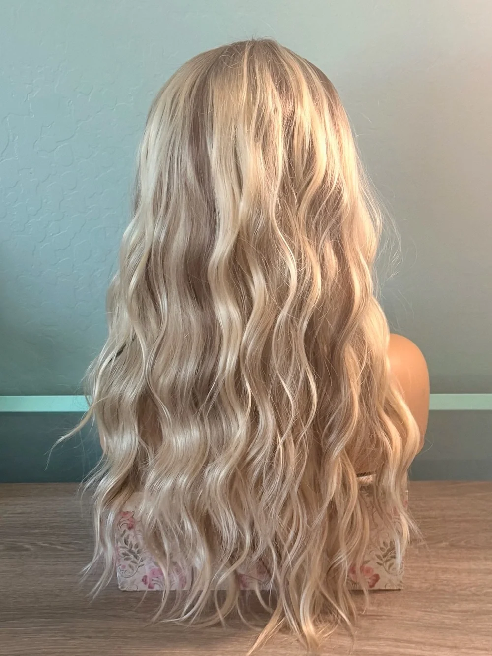N/A soft blonde